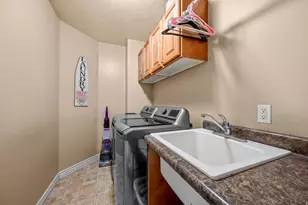 843 W 2400 N, West Bountiful, UT 84087 - Photo 25