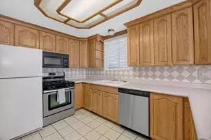 137 E 6890 S, Midvale, UT 84047 - Photo 7