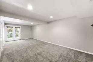 9480 S Hidden Point Dr, Sandy, UT 84070 - Photo 23