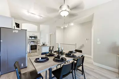 9480 S Hidden Point Dr, Sandy, UT 84070 - Photo 15
