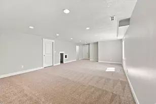 2276 E Boxwood Ln, Eagle Mountain, UT 84005 - Photo 25