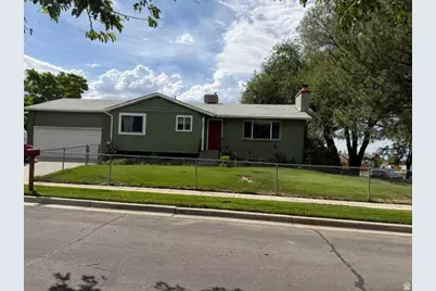 10492 S Columbine Way E, Sandy, UT 84094 - Photo 1