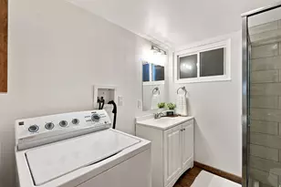 131 S 1000 E, Salt Lake City, UT 84102 - Photo 13