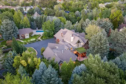 2238 E Cottonwood Cove Ln S, Cottonwood Heights, UT 84121 - Photo 129