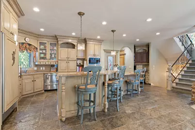 2238 E Cottonwood Cove Ln S, Cottonwood Heights, UT 84121 - Photo 13
