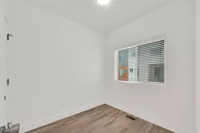 2186 N 525 W, Layton, UT 84041 - Photo 15