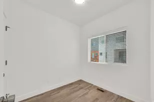2186 N 525 W, Layton, UT 84041 - Photo 15