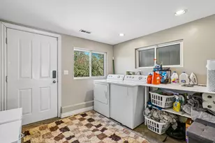 3027 E Nila Way S, Holladay, UT 84124 - Photo 29