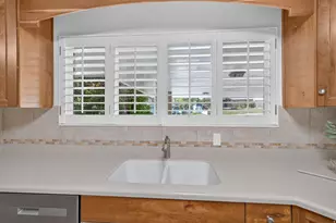 3298 Cherokee Ln N, Provo, UT 84604 - Photo 13