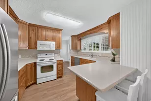 3298 Cherokee Ln N, Provo, UT 84604 - Photo 9