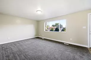 581 W 1750 N, Clinton, UT 84015 - Photo 13