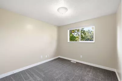 581 W 1750 N, Clinton, UT 84015 - Photo 17