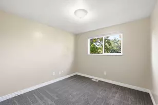 581 W 1750 N, Clinton, UT 84015 - Photo 17