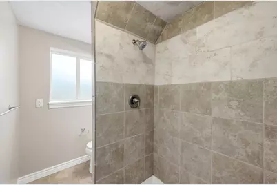 581 W 1750 N, Clinton, UT 84015 - Photo 25