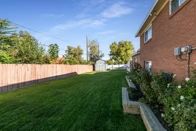 246 E 2200 S, Bountiful, UT 84010 - Photo 37