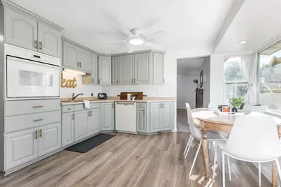 246 E 2200 S, Bountiful, UT 84010 - Photo 13
