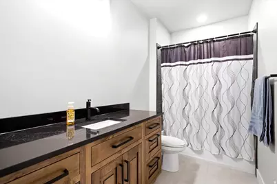 3287 W 2300 N, Clinton, UT 84015 - Photo 25