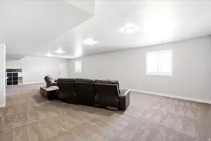 3287 W 2300 N, Clinton, UT 84015 - Photo 35
