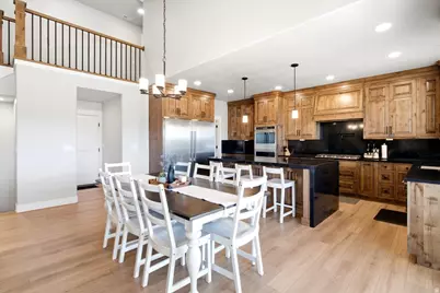 3287 W 2300 N, Clinton, UT 84015 - Photo 9