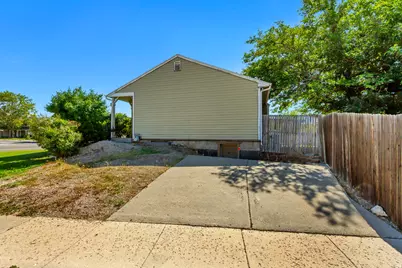 11878 S Hidden Valley Dr E, Sandy, UT 84094 - Photo 37