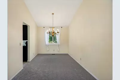 11878 S Hidden Valley Dr E, Sandy, UT 84094 - Photo 9