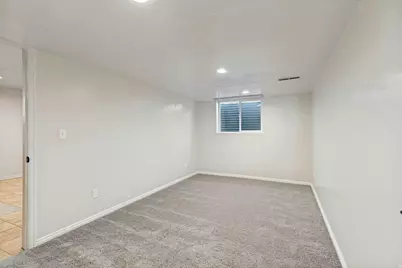11878 S Hidden Valley Dr E, Sandy, UT 84094 - Photo 31
