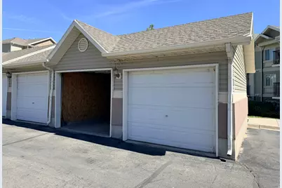 2120 N Morning Star Dr, Saratoga Springs, UT 84045 - Photo 27