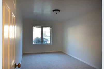 294 W Jennings Ln, Centerville, UT 84014 - Photo 13