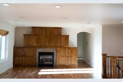 294 W Jennings Ln, Centerville, UT 84014 - Photo 11