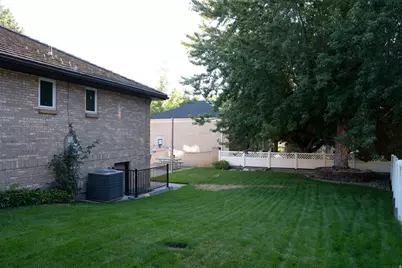 294 W Jennings Ln, Centerville, UT 84014 - Photo 55