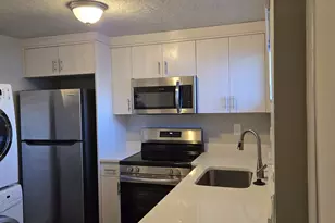 1394 W Pacific Ave S, Salt Lake City, UT 84104 - Photo 15