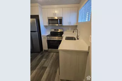 1394 W Pacific Ave S, Salt Lake City, UT 84104 - Photo 3