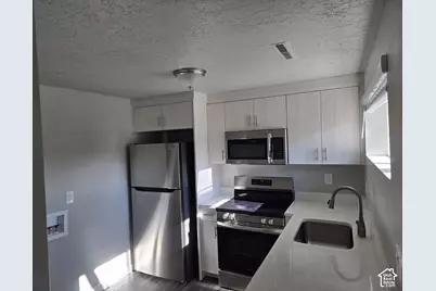 1394 W Pacific Ave S, Salt Lake City, UT 84104 - Photo 13