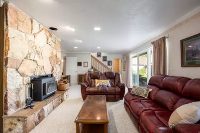 881 E Hillcrest Dr, Springville, UT 84663 - Photo 25
