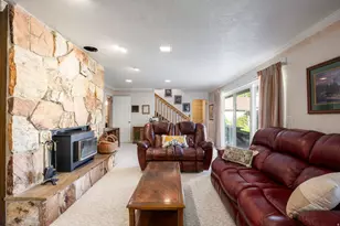 881 E Hillcrest Dr, Springville, UT 84663 - Photo 25