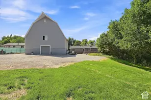 231 E 100 S, Hyrum, UT 84319 - Photo 39