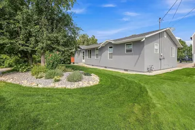 231 E 100 S, Hyrum, UT 84319 - Photo 3
