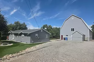 231 E 100 S, Hyrum, UT 84319 - Photo 85