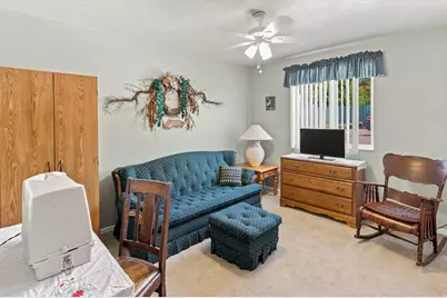 231 E 100 S, Hyrum, UT 84319 - Photo 25
