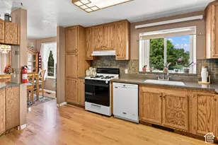 231 E 100 S, Hyrum, UT 84319 - Photo 13