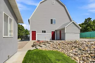 231 E 100 S, Hyrum, UT 84319 - Photo 73