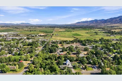 231 E 100 S, Hyrum, UT 84319 - Photo 41