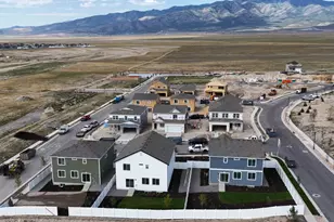 7050 N Cairns Wy, Eagle Mountain, UT 84005 - Photo 7