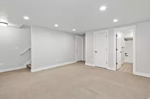 256 E Kirsten Ln N, North Salt Lake, UT 84054 - Photo 29