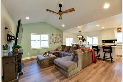 1554 N 300 E, Nephi, UT 84648 - Photo 17