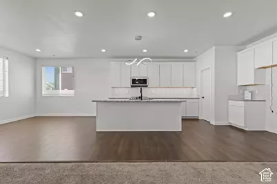 2346 W Swenson Cir, Syracuse, UT 84075 - Photo 9