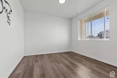 2346 W Swenson Cir, Syracuse, UT 84075 - Photo 5
