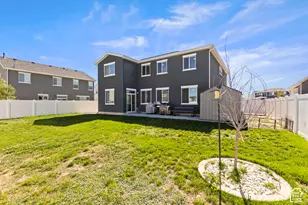 2346 W Swenson Cir, Syracuse, UT 84075 - Photo 35