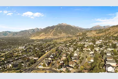 317 E Manilla Dr, Draper, UT 84020 - Photo 79