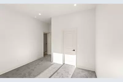 317 E Manilla Dr, Draper, UT 84020 - Photo 27